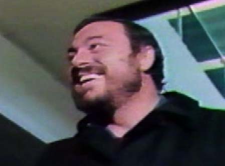 Luciano Pavarotti at O'Hare Airport in September, 1977